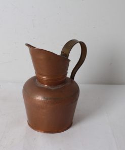 Pichet en cuivre